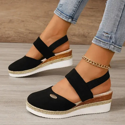 🥿Geschlossene Zehen Riemchensandalen mit niedrigem Keil💥💥Befristetes Angebot: 50% Rabatt auf Bestellungen